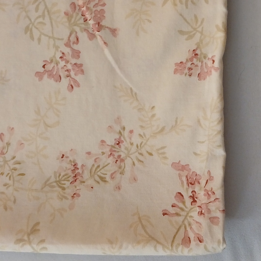 Vintage King Pillowcases - Picture 4 of 7